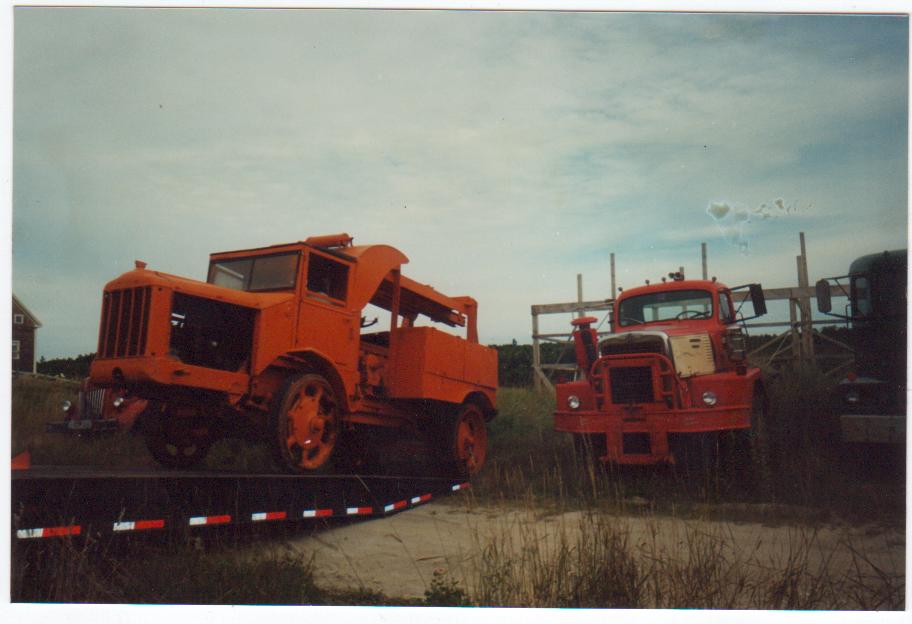 http://www.badgoat.net/Old Snow Plow Equipment/Trucks/Walter 100 Traction/Daryl Gushee's 1924 Walter Model/GW912H624-2.jpg